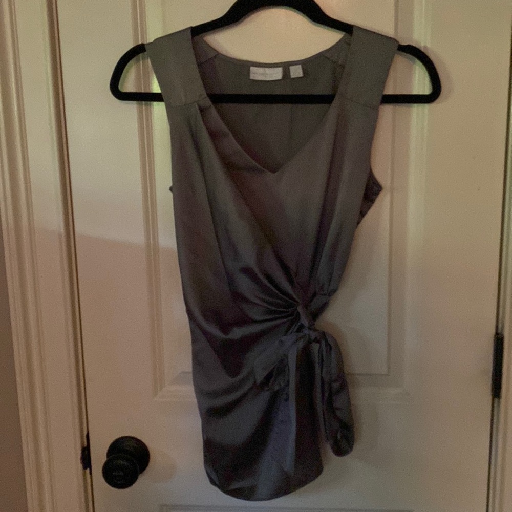 New York & Company grey xs tank top with a side tie.